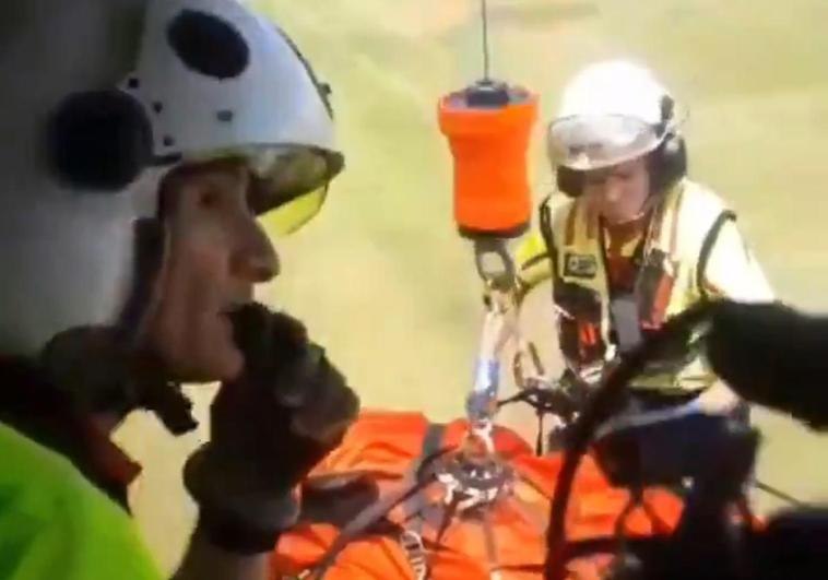 Rescatados dos montañeros heridos tras caer desde cuatro metros en el Torreón de Béjar