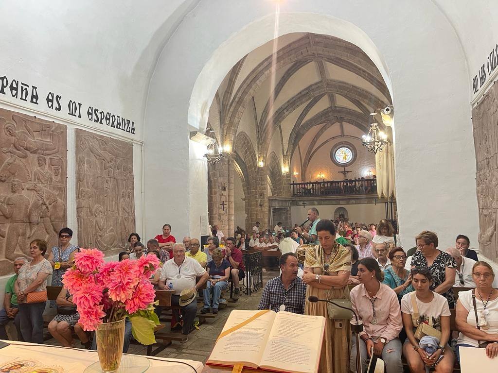 La XXIX Romería de la Peña de Francia de Ciudad Rodrigo alcanza el Risco Mariano