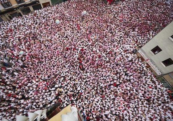 Comienzan los Sanfermines de 2023 con un chupinazo multitudinario marcado por la polémica de Osasuna