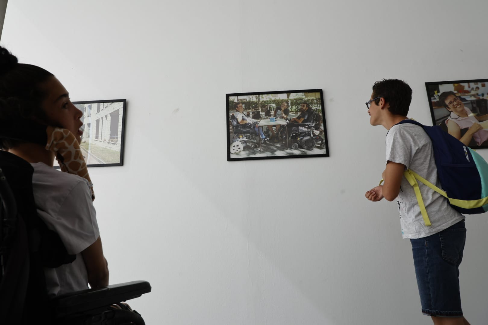 La emotiva exposición que desvela cuatro historias de personas con parálisis cerebral