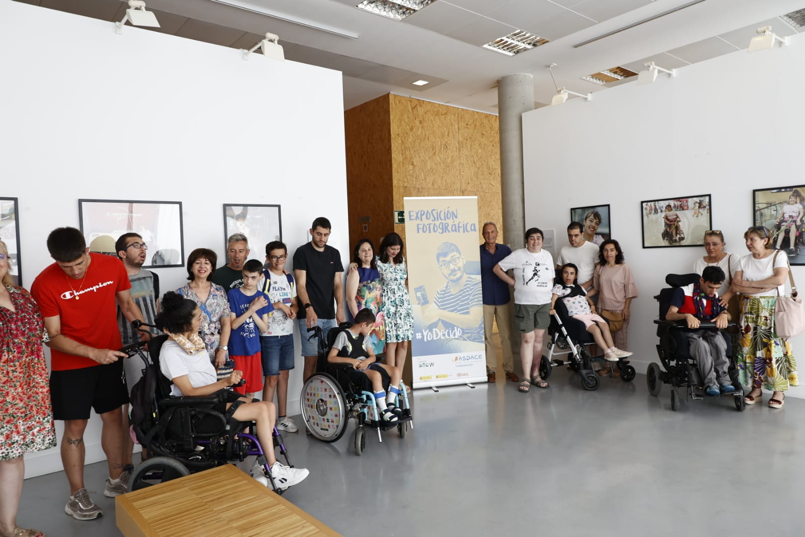 La emotiva exposición que desvela cuatro historias de personas con parálisis cerebral