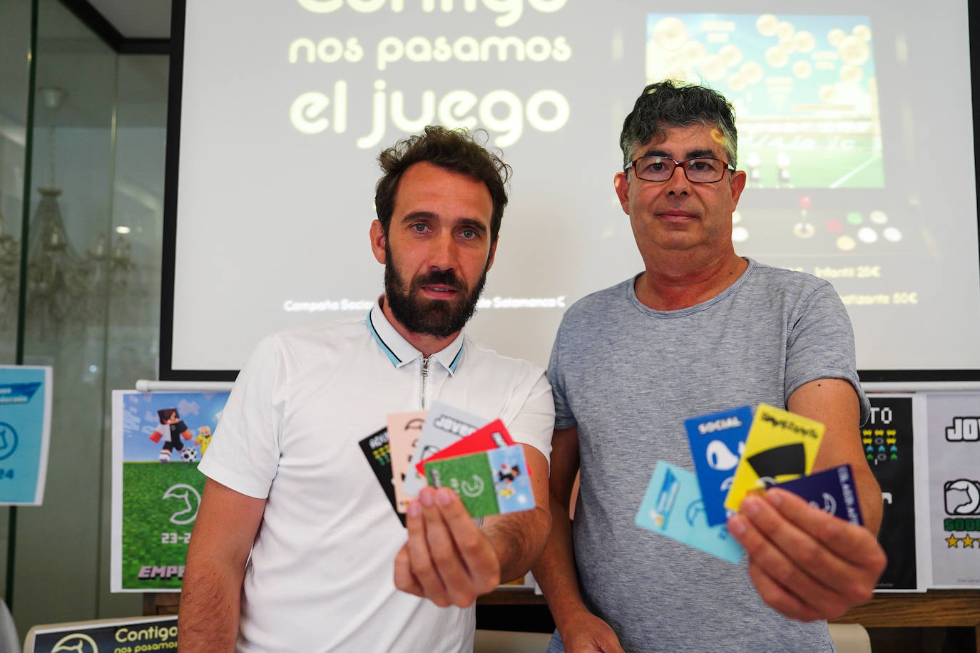 400 personas en una tarde hacen ‘insert coin’ en el ‘juego’ del Unionistas