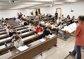 Estudiantes durante la EBAU el pasado mes de junio