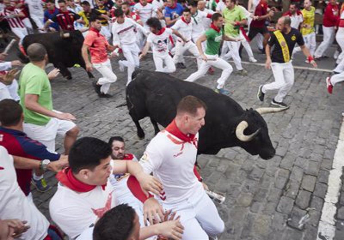 Sexto encierro de los sanfermines con los toros de Jandilla