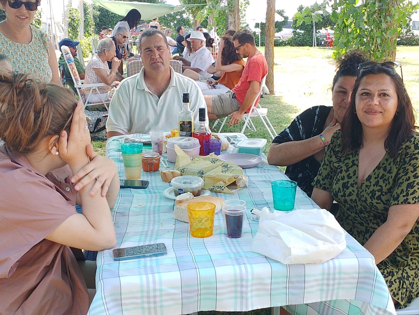 La paella reúne a Villoruela