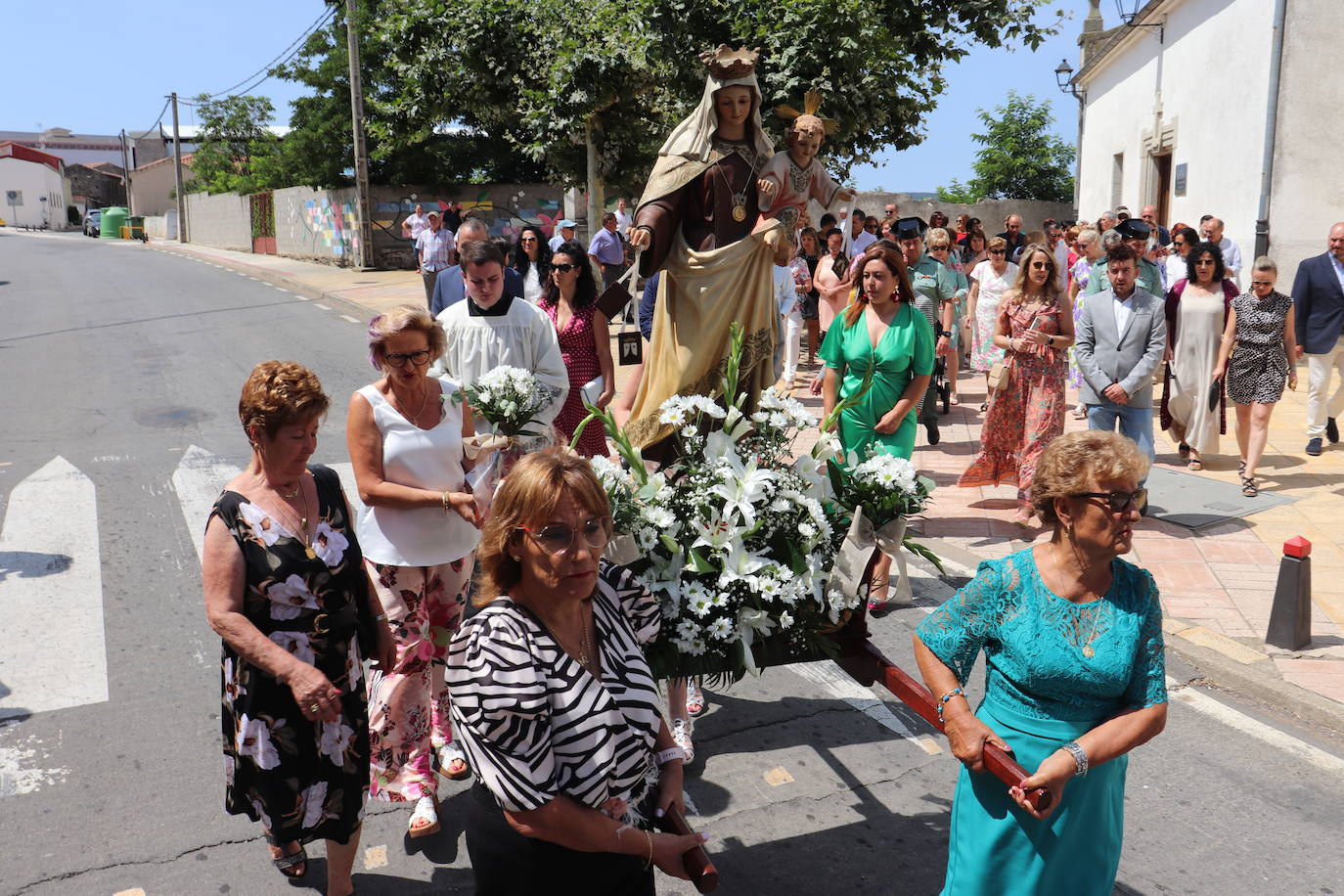 Campillo de Salvatierra despide sus fiestas con el día grande de la patrona