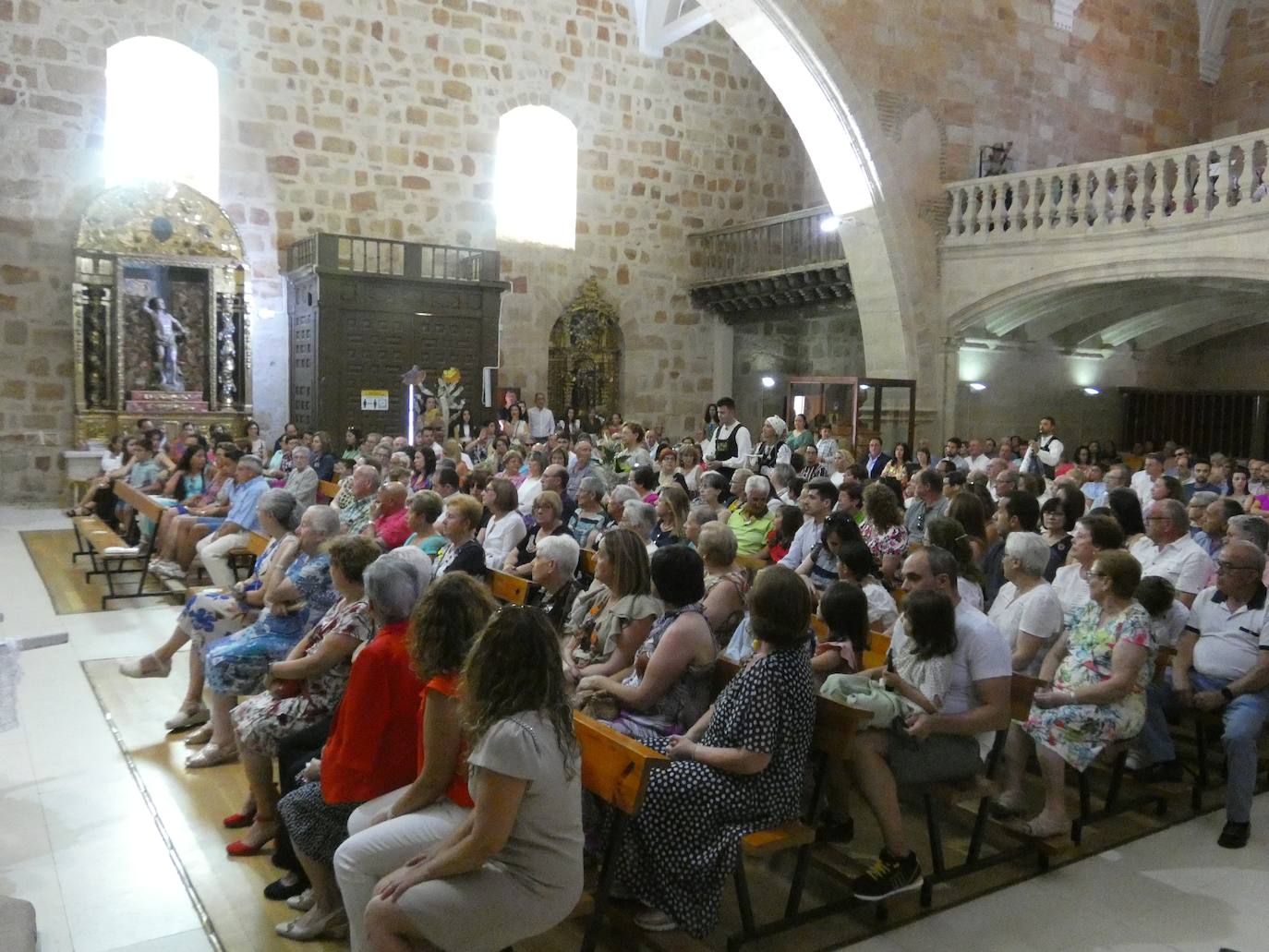 Bailes charros en honor a la Virgen del Carmen y el Santo Cristo de la Esperanza en Villoruela