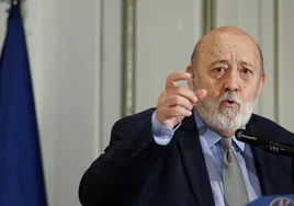José Félix Tezanos durante una intervención.