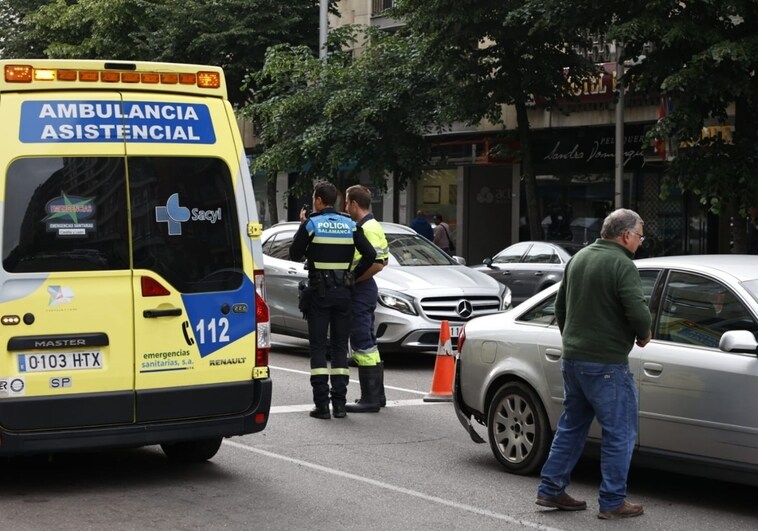 Herida una mujer al ser arrollada por un turismo en la plaza de España