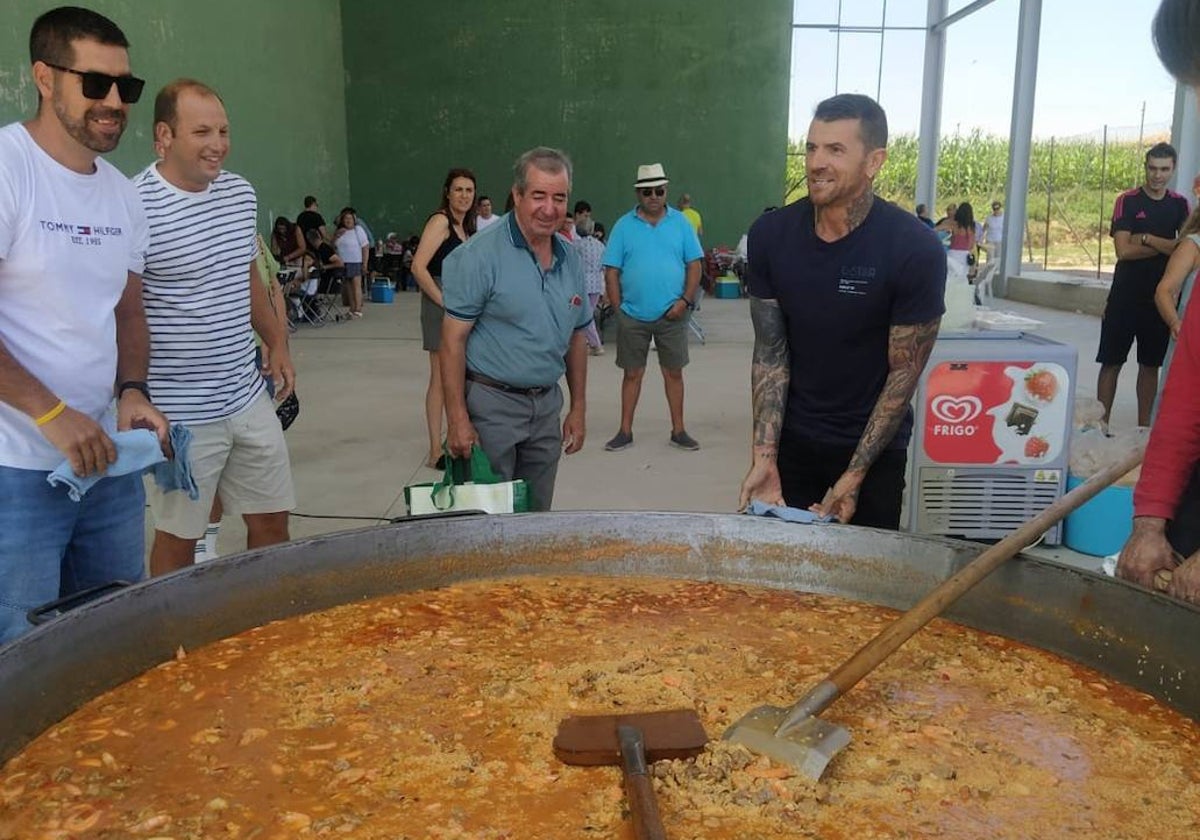 Paella para todos en Cordovilla