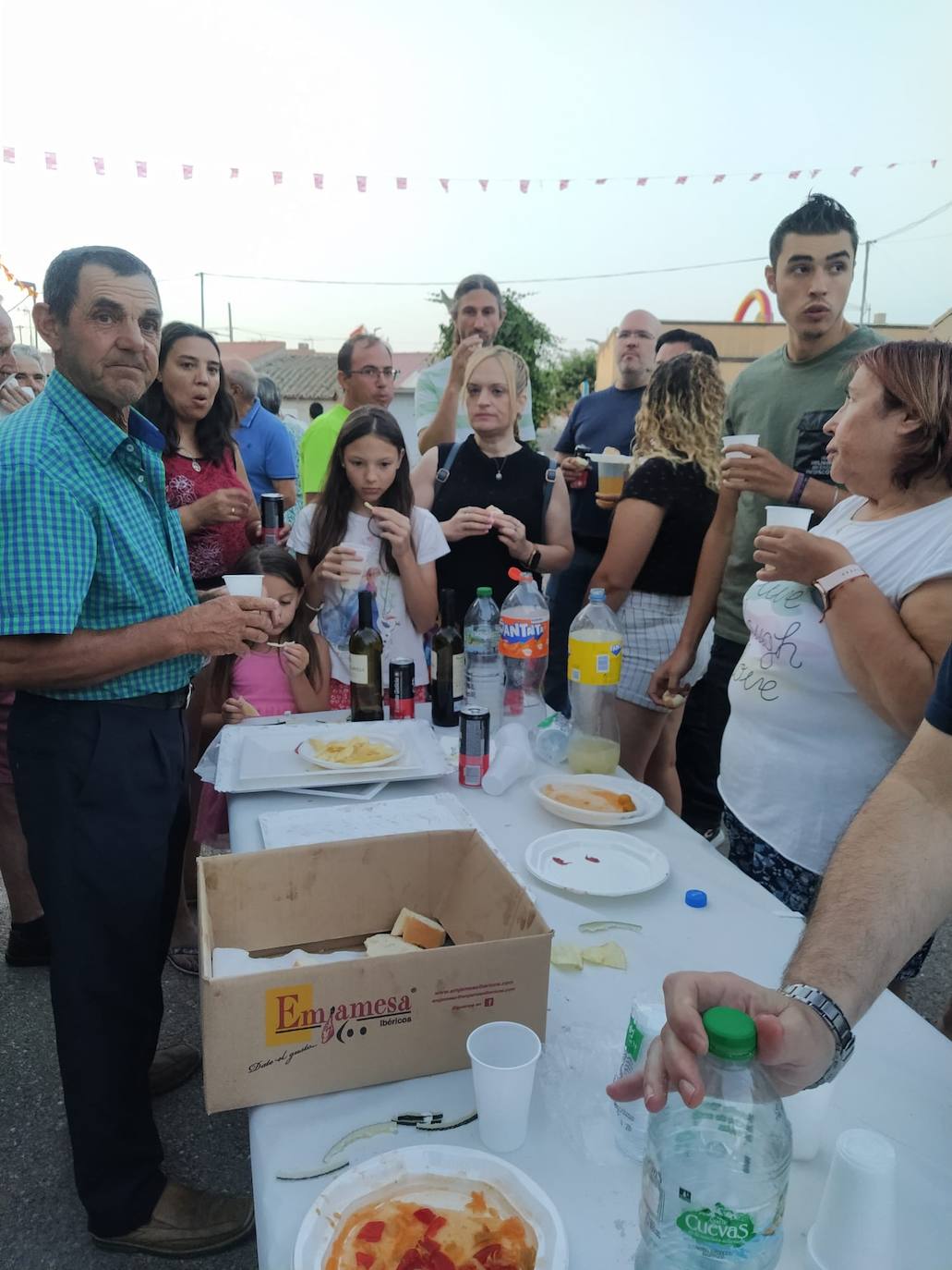 Paella para todos en Cordovilla