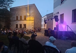 Soledad Luna durante el concierto ofrecido en el parque de Los Tilos de Ciudad Rodrigo