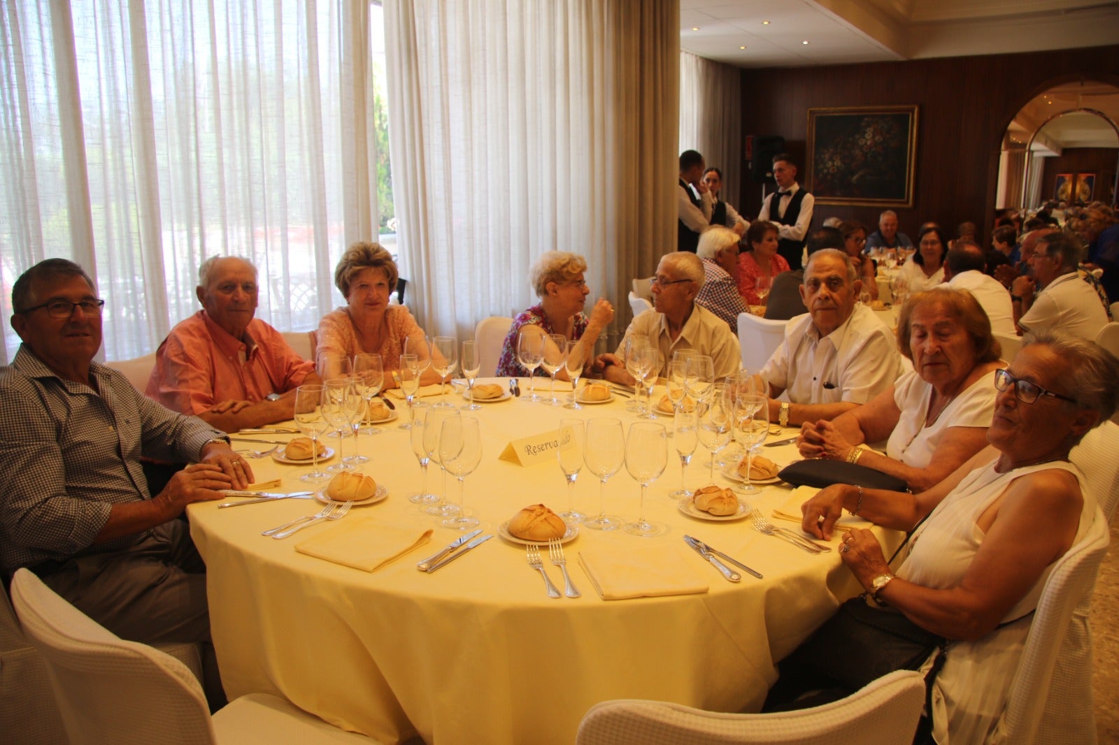 El homenaje a los mayores de Santa Marta reúne a 300 veteranos