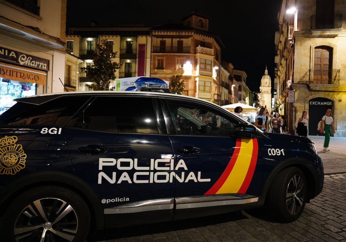 Tres detenidos por un robo con fuerza en una tienda del centro de Salamanca