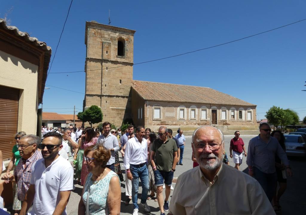 Jotas y vivas a San Pedro ad Víncula como colofón de las fiestas de Villar