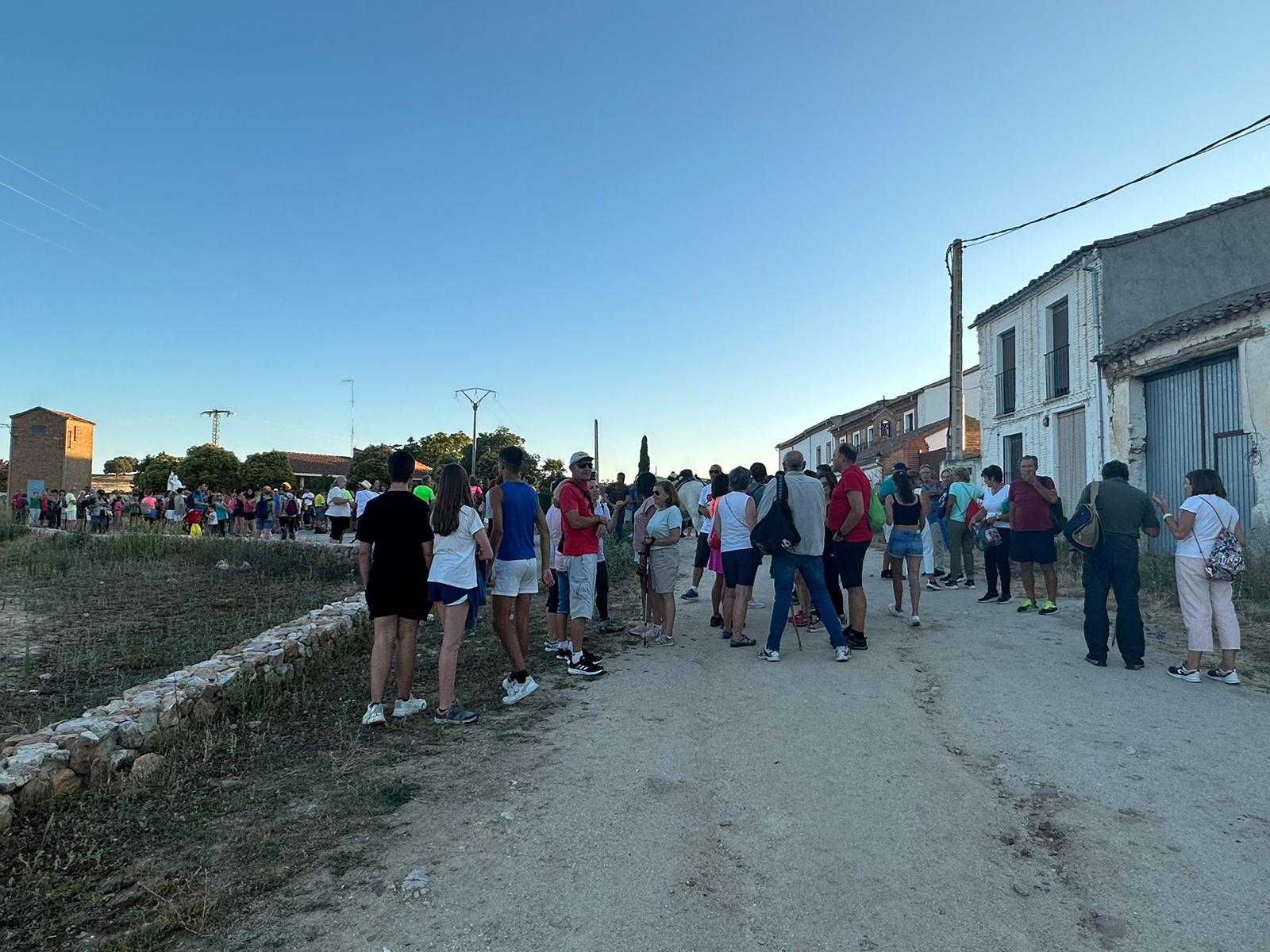 Las mejores imágenes de la peregrinación teresiana vespertina entre Duruelo y Mancera de Abajo