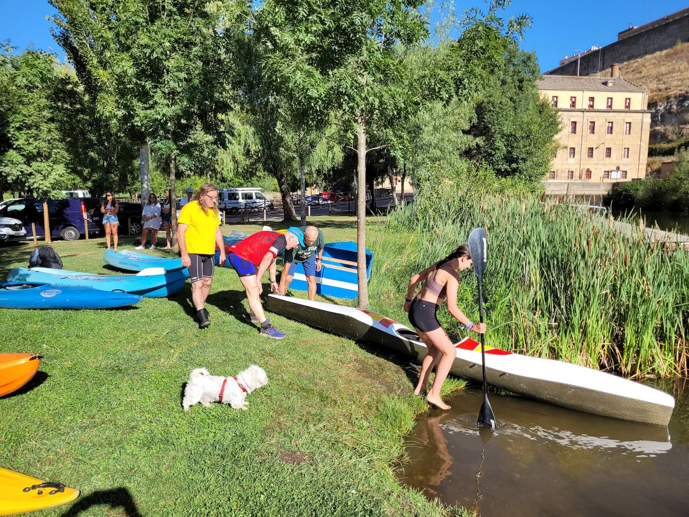 Carrera y piraguas en el río de Ciudad Rodrigo