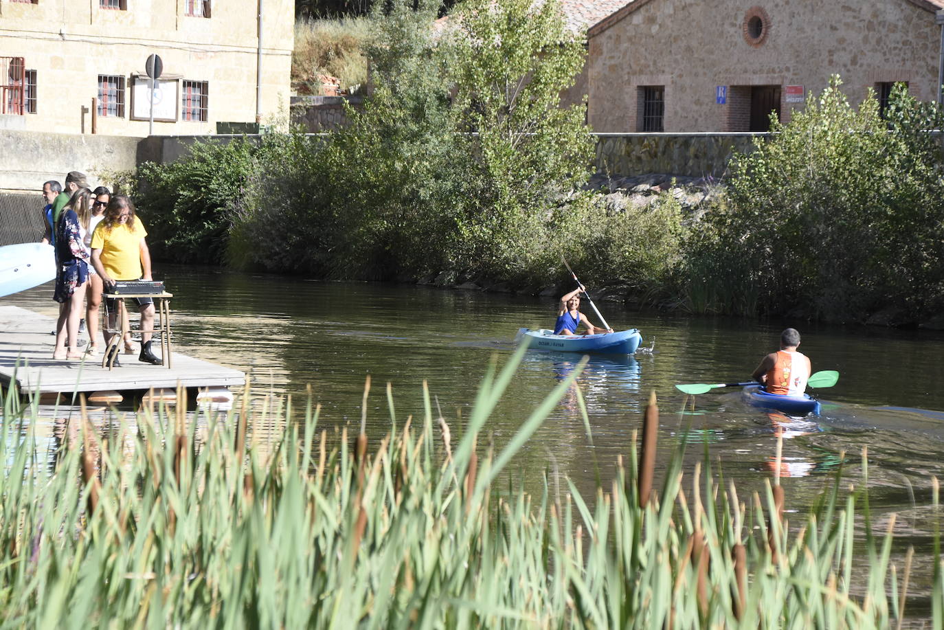 Carrera y piraguas en el río de Ciudad Rodrigo