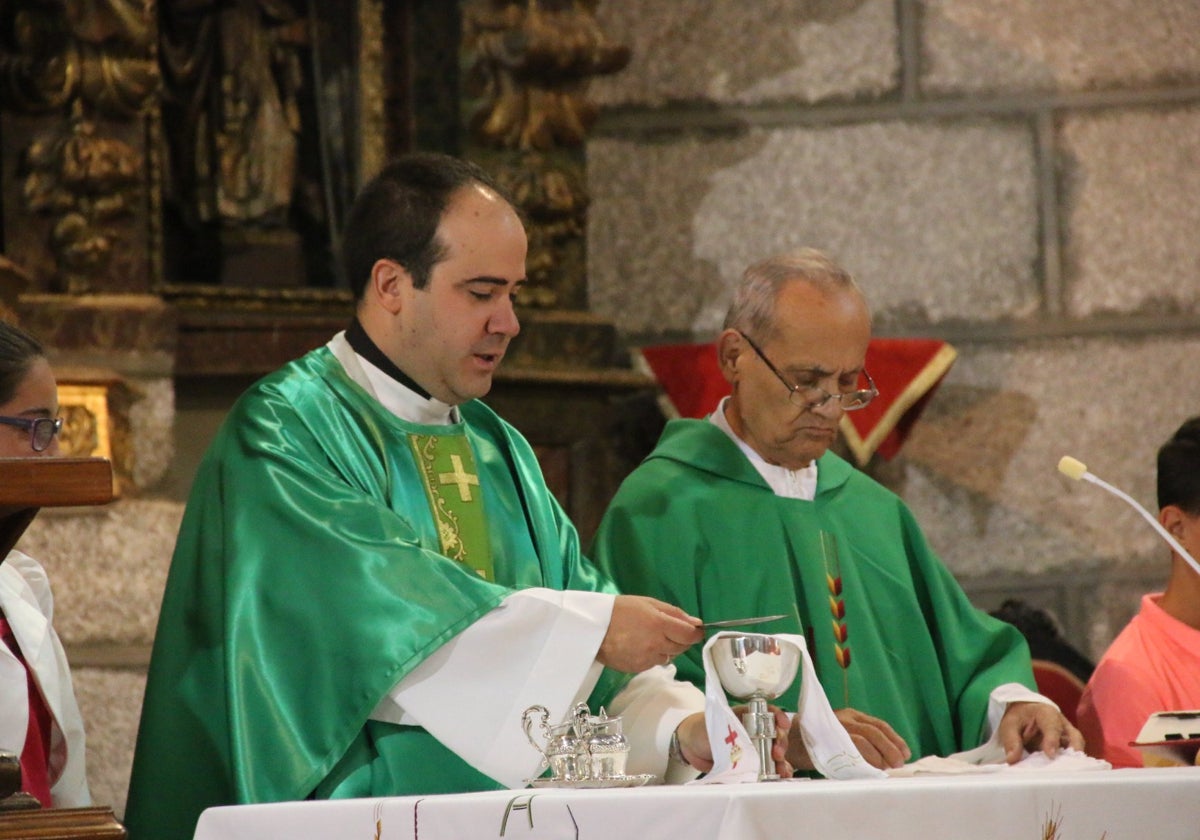 Fernando García Gutiérrez, en primer plano, ya tiene nuevo destino.