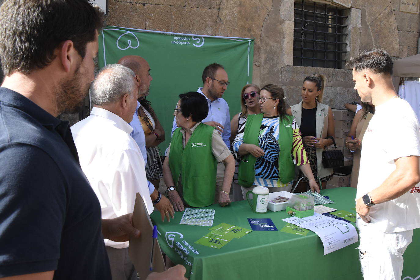 Miles de personas exaltan el comercio local en el Martes Mayor de Ciudad Rodrigo
