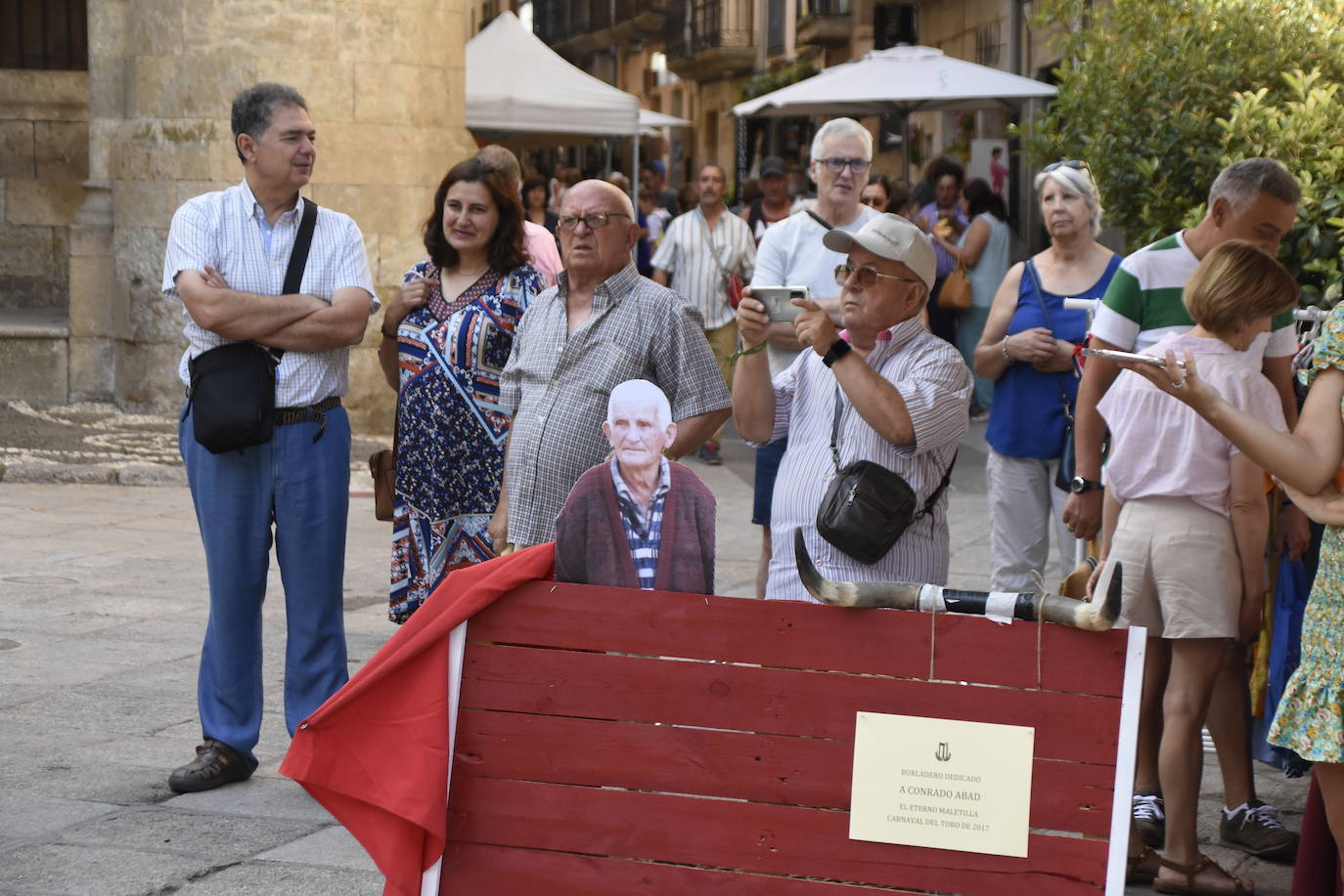 Miles de personas exaltan el comercio local en el Martes Mayor de Ciudad Rodrigo