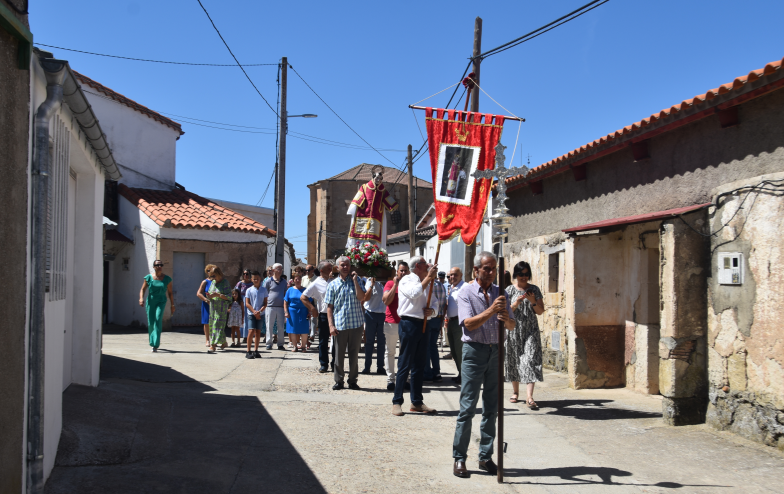 Rollán rinde honores a San Lorenzo en el día grande de las fiestas