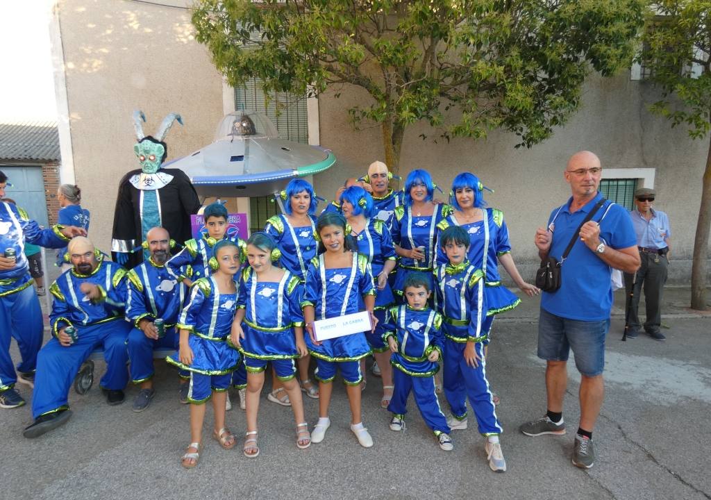 Peñas y tradición en el arranque de la fiesta en Aldeaseca