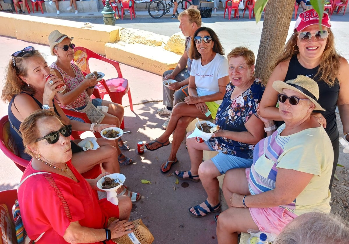 La caldereta une a los vecinos de Almenara de Tormes