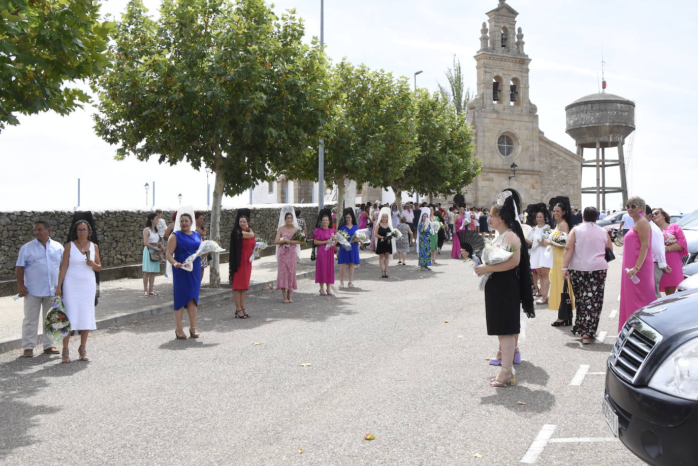 Vivas a la Virgen del Socorro en el regreso a su ermita