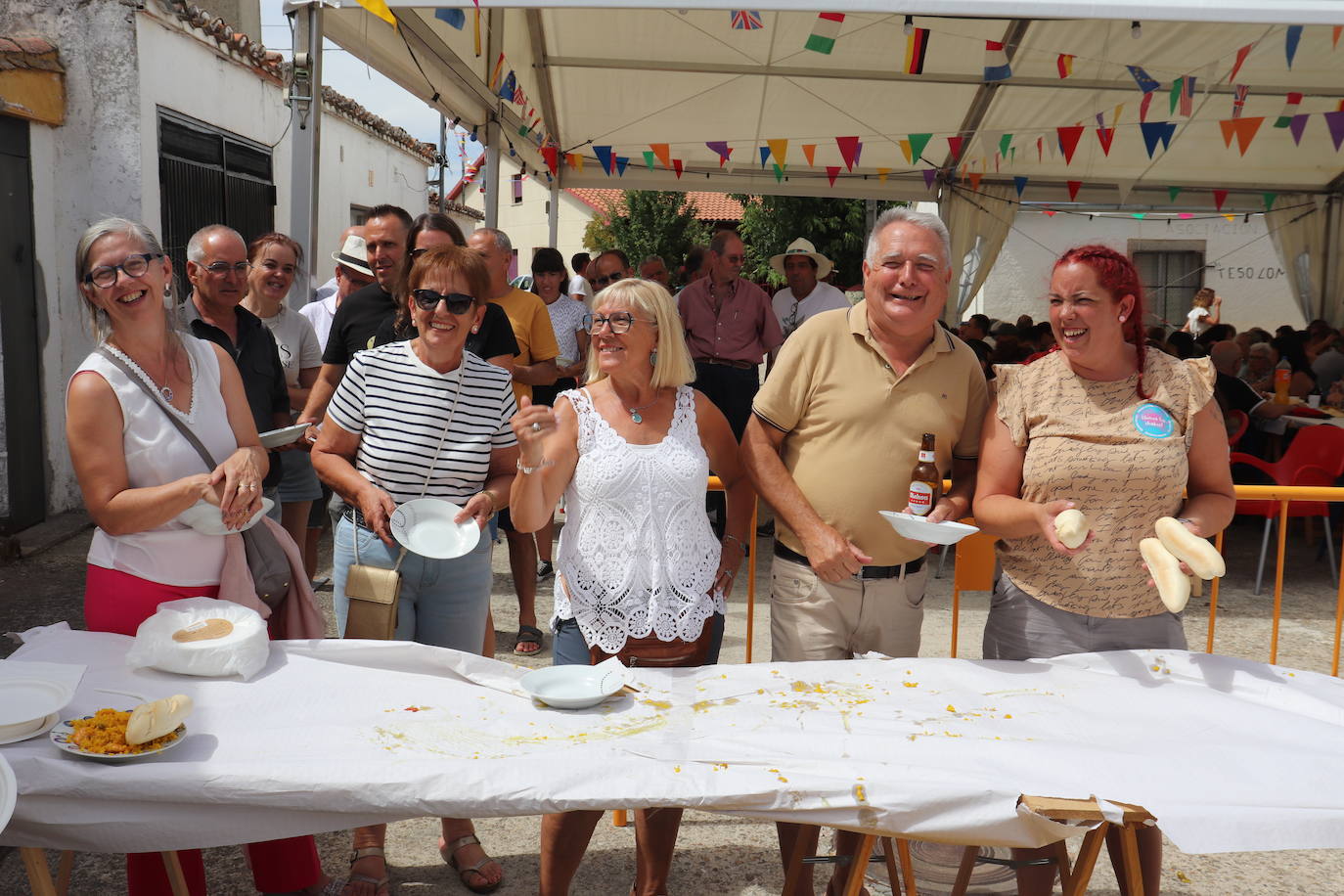 Membribe disfruta de una sabrosa paella en la víspera de San Roque