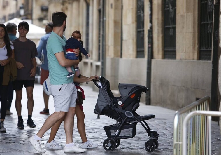 Natalidad en Salamanca: dos bebés más que en 2022, 175 menos que hace un lustro