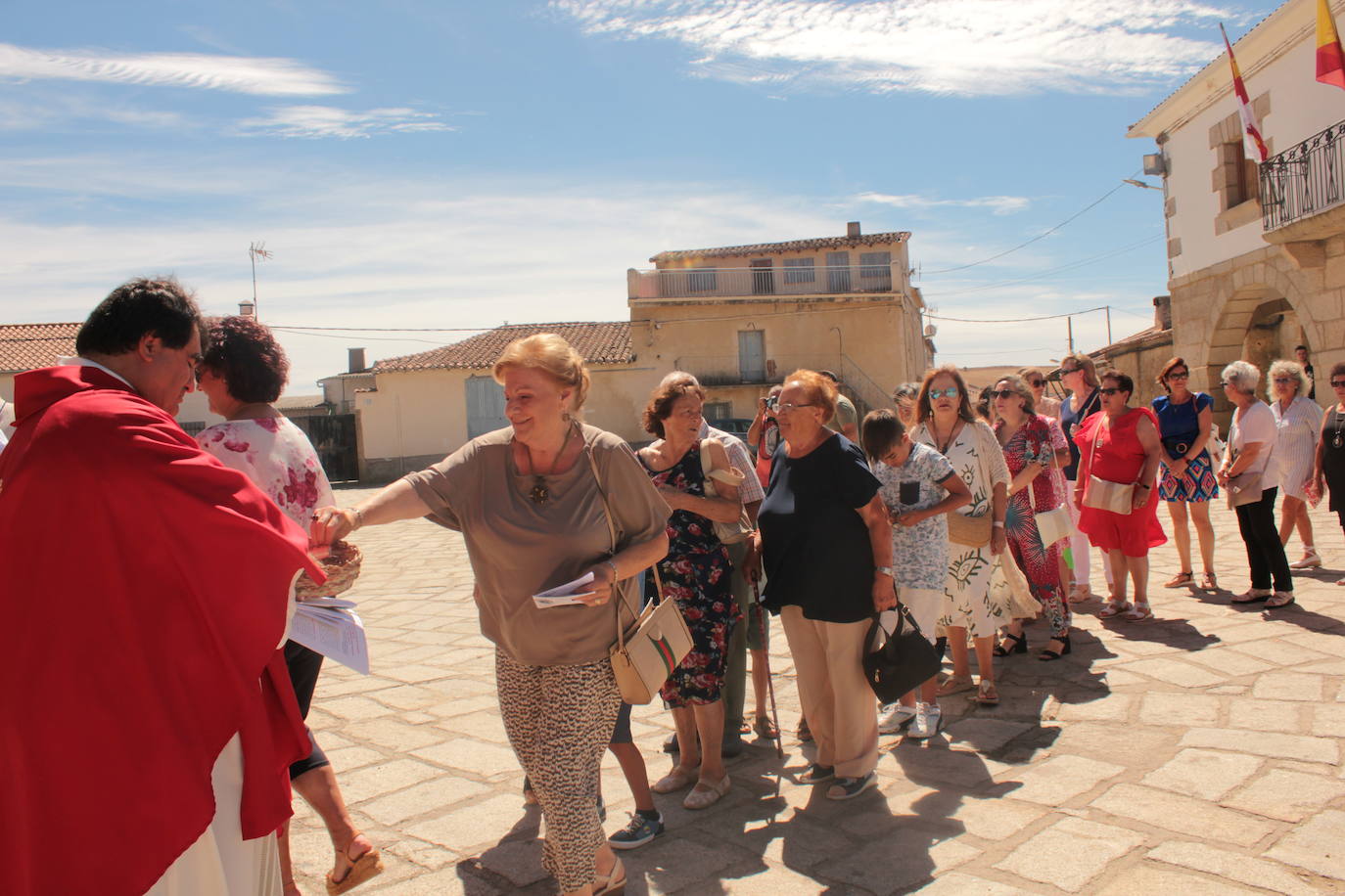 Villar de la Yegua rinde pleitesía al Santo Cristo