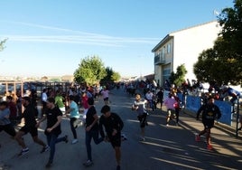 Encierro celebrado por las calles de Macotera