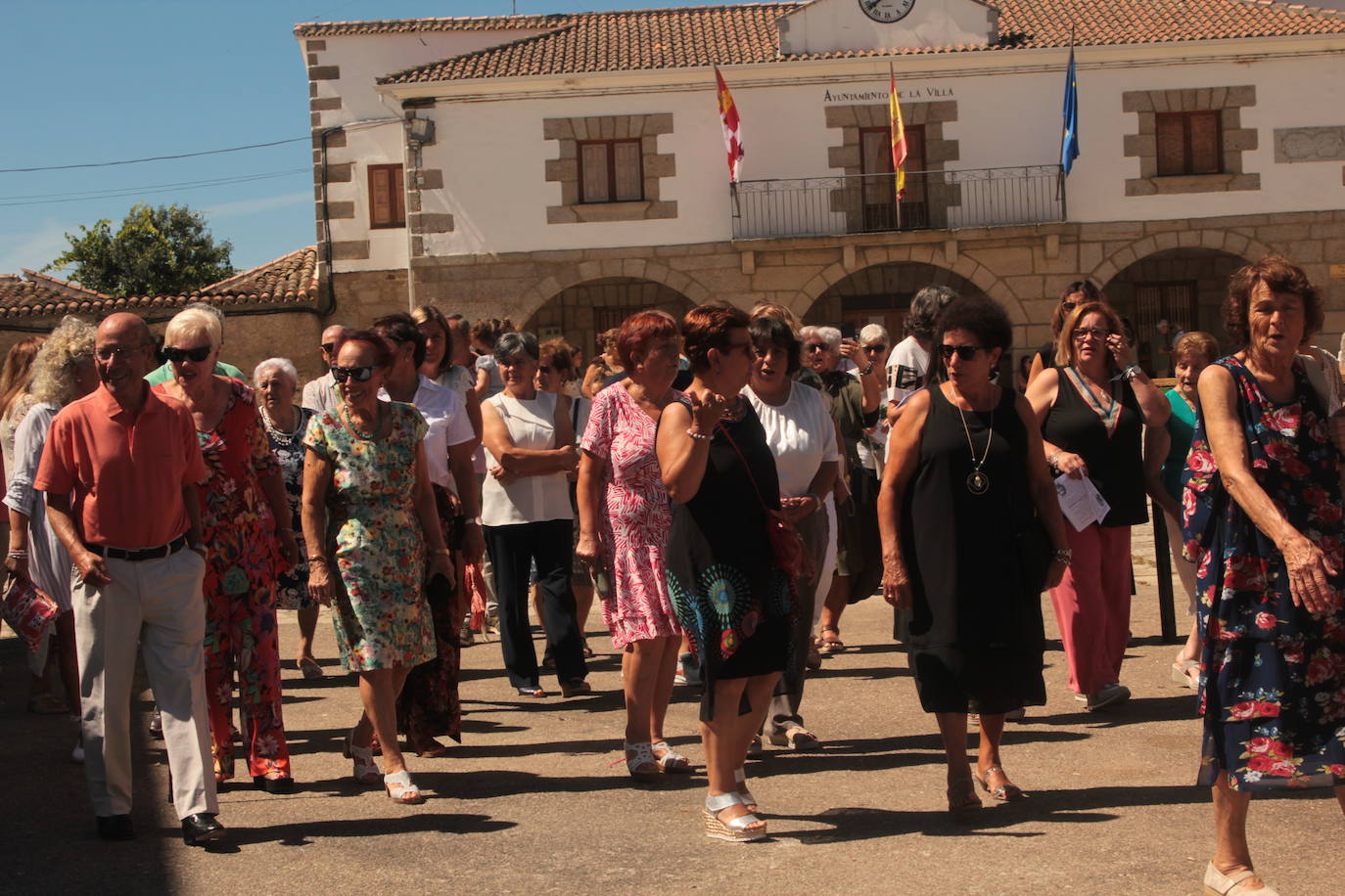 Villar de la Yegua rinde pleitesía al Santo Cristo