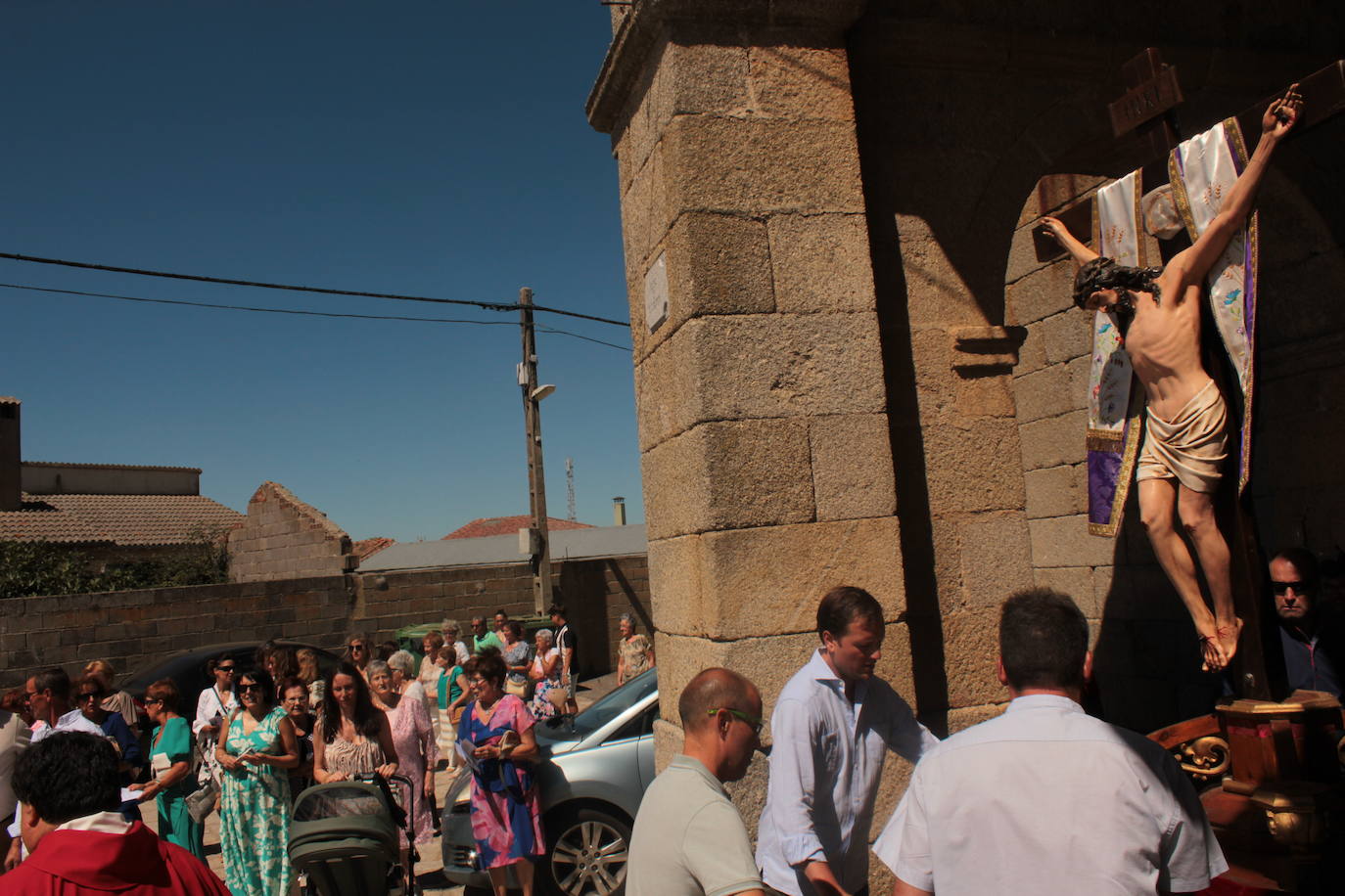 Villar de la Yegua rinde pleitesía al Santo Cristo