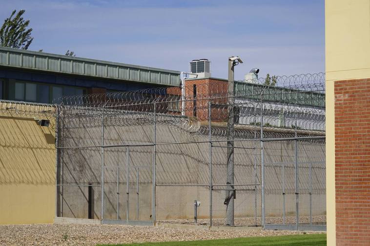 El peligroso truco de los presos de Topas para 'escaparse' de la cárcel