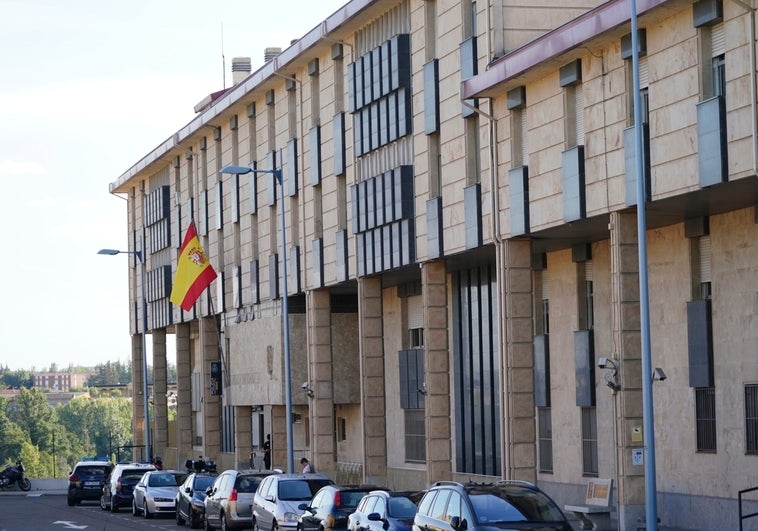 Pillan a un turista, investigado por estafas informáticas, al registrarse en un hostal de Salamanca