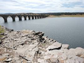 Embalse de Santa Teresa.