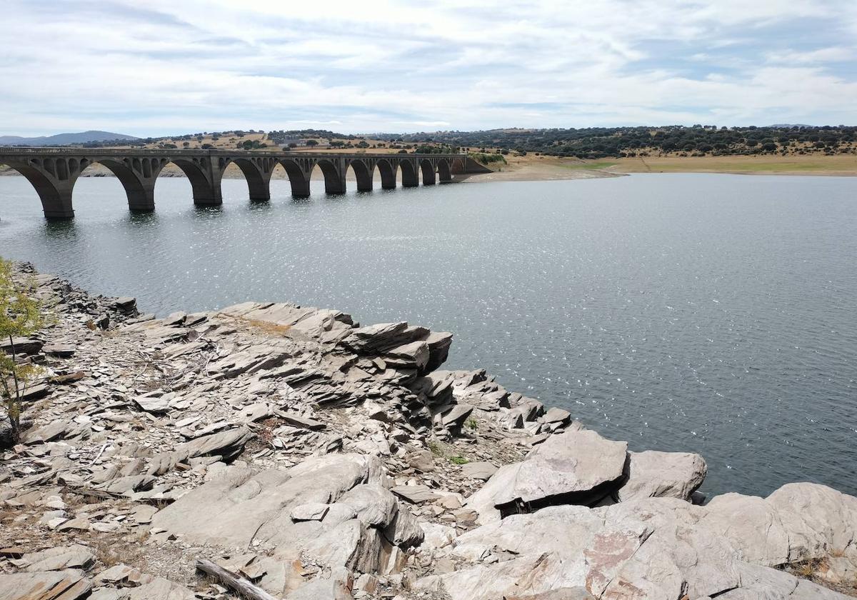 Embalse de Santa Teresa.