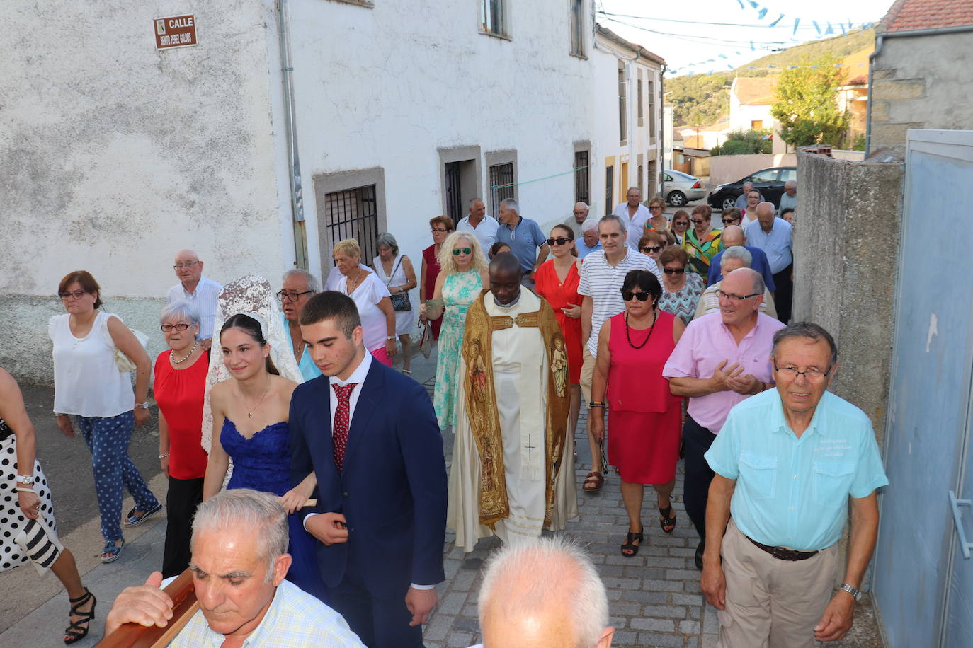 San Roque vuelve a la calle en Ledrada para acompañar a los mayores