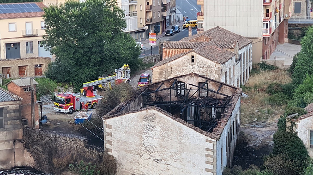 Extinguido el incendio declarado en una zona industrial de Béjar