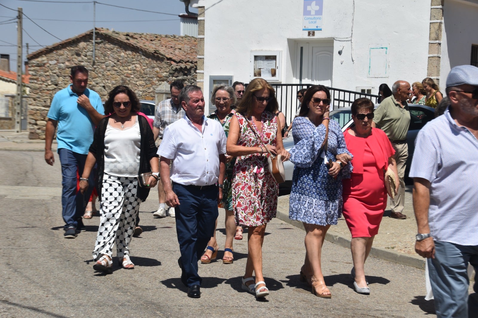 Bailes y vítores en el día grande de Martinamor