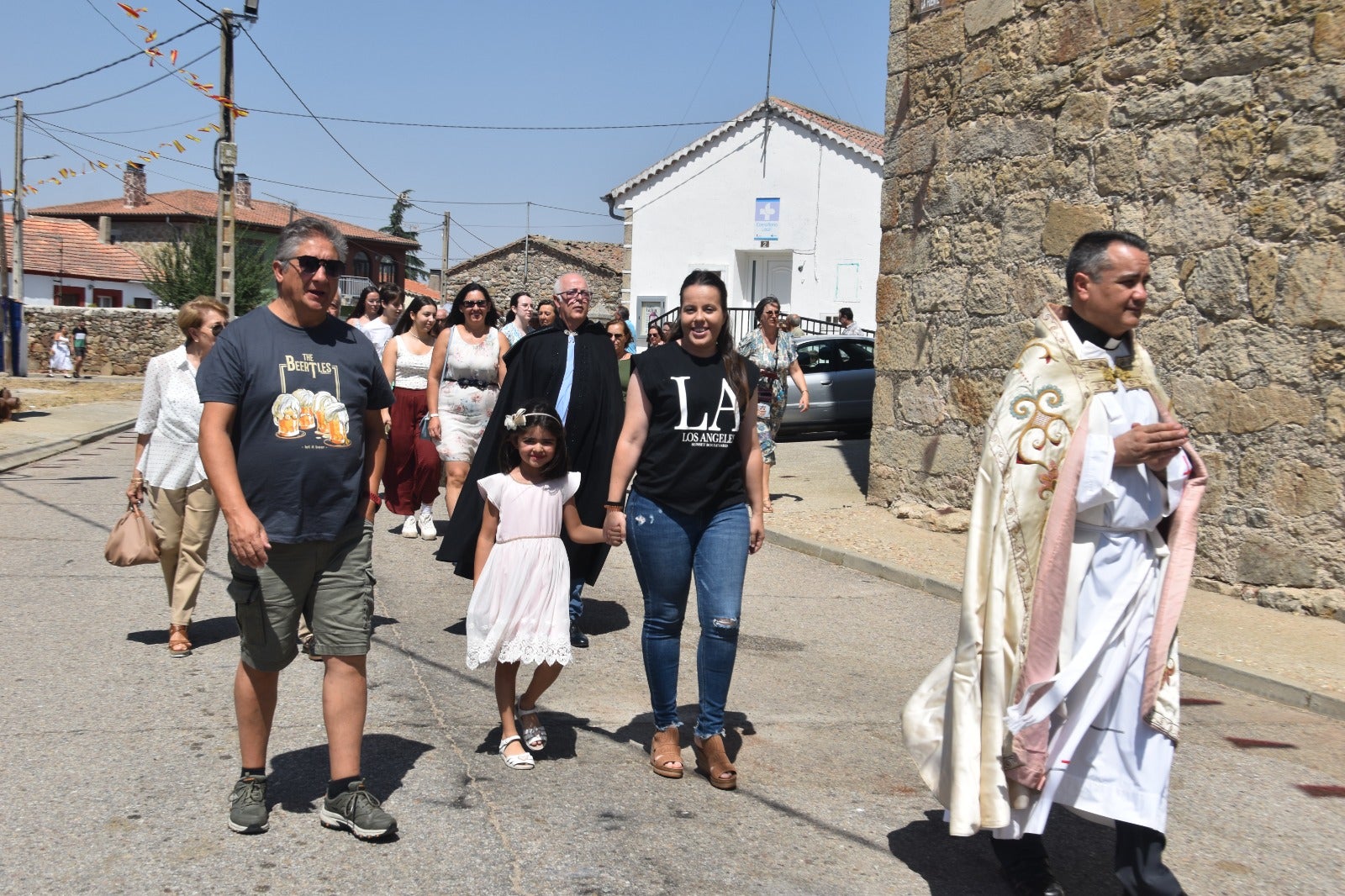 Bailes y vítores en el día grande de Martinamor