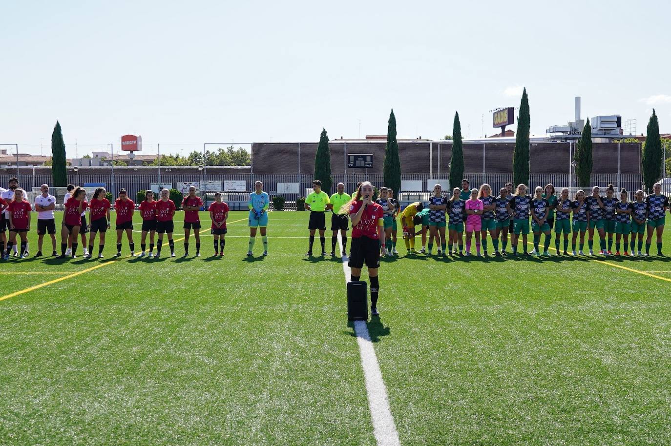 El fútbol femenino salmantino muestra su apoyo a las campeonas del mundo