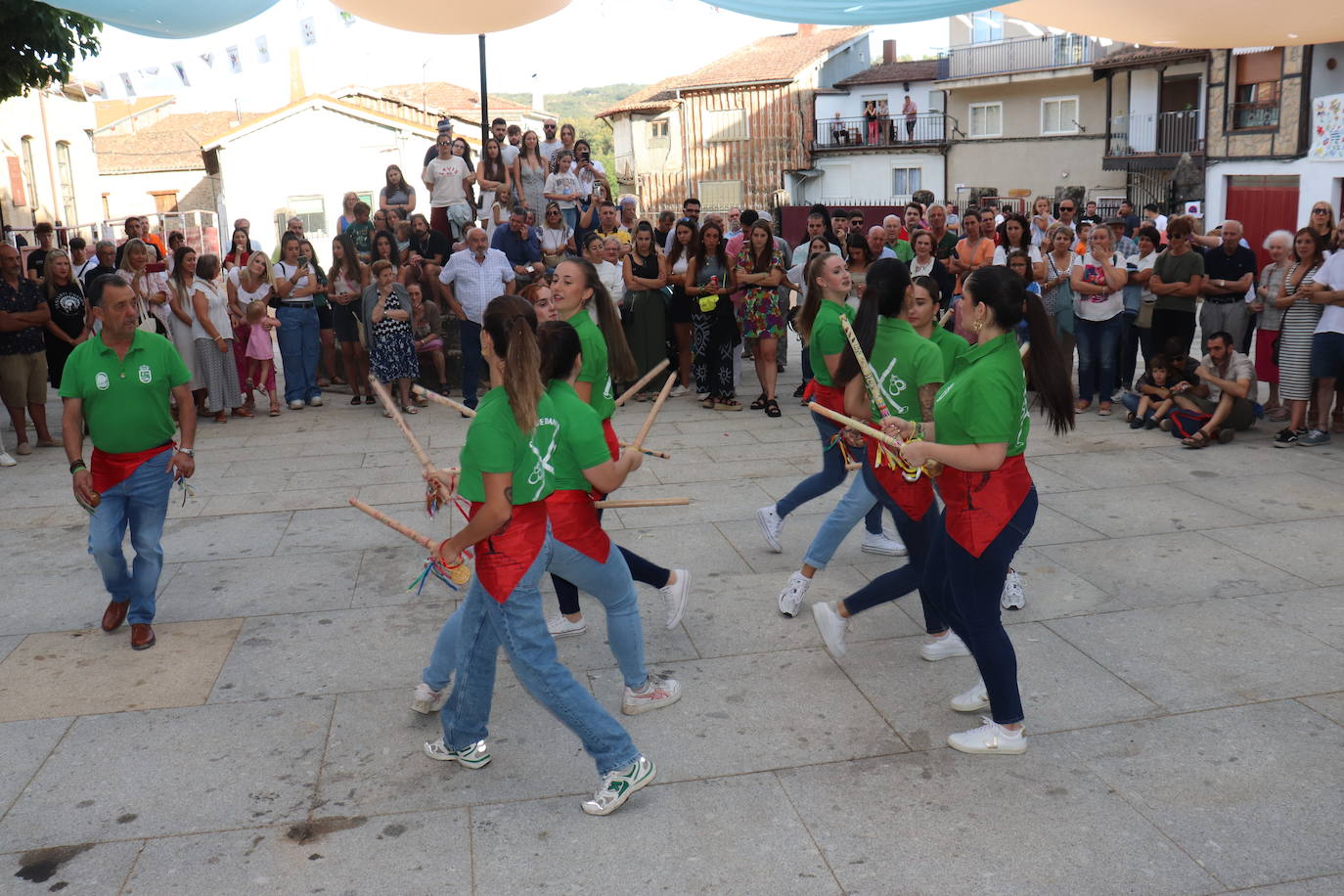 Las vísperas de San Agustín llenan Santibáñez de la Sierra