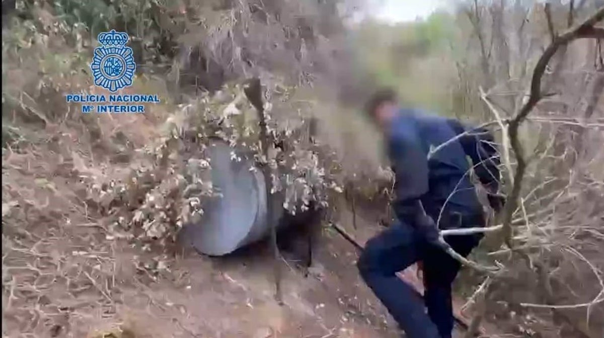 Cuatro detenidos por intentar boicotear La Vuelta lanzando aceite a la carretera