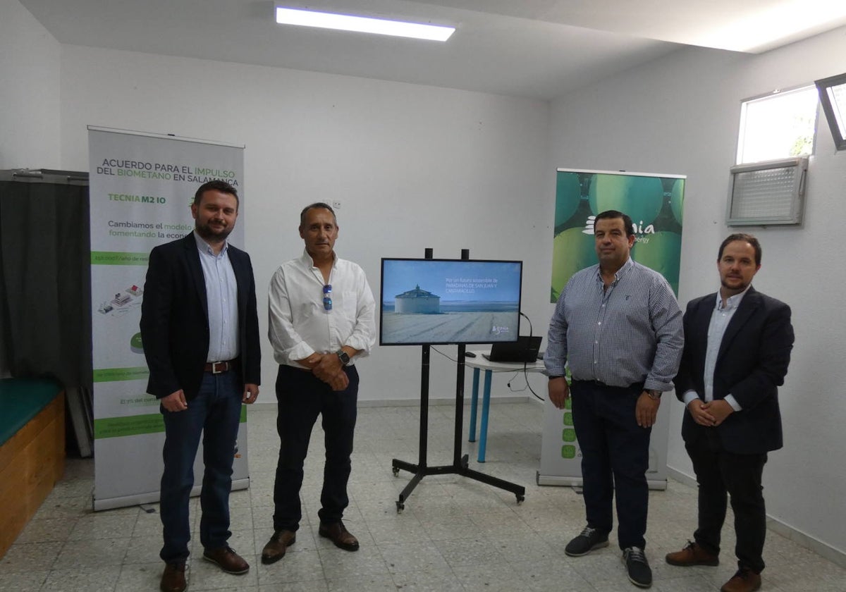 Bartosz Bartczyszyn, Ángel José Martín, Juan Carlos Martín y Bernat Chulià, director de Genia Bioenergy.