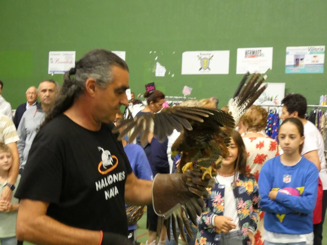 Multitudinaria primera feria Villa Aurea de Villoria