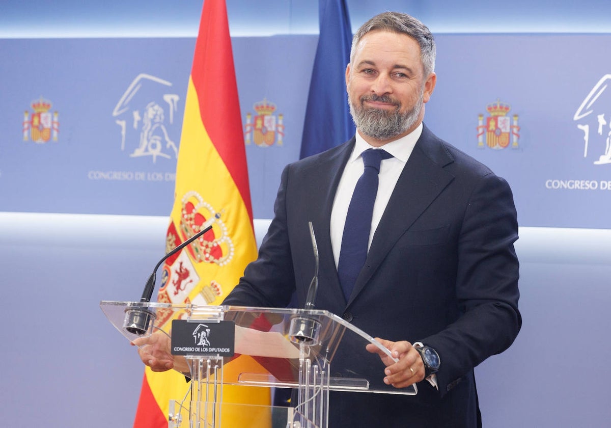 ¿Cree, como dice Abascal, que un pacto de gobierno PP-PSOE sería la opción menos mala?