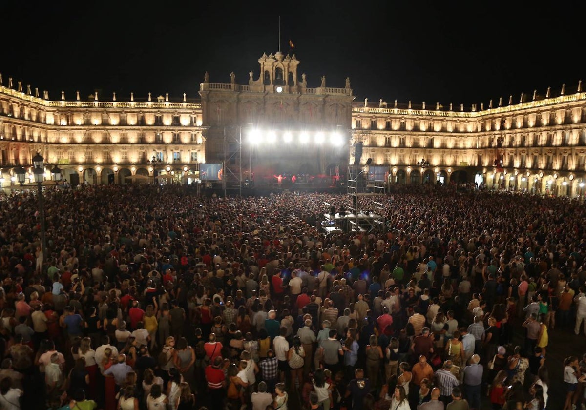 Plaza Mayor de Salamanca durante un concierto de Ferias y Fiestas.